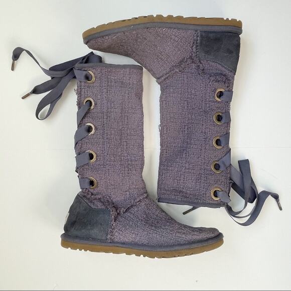 UGG Australia Heirloom Lace up boots lavender - Picture 1 of 6